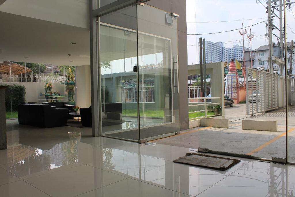 Utd Apartments Sukhumvit Ban Khlong Nang Li Exteriér fotografie