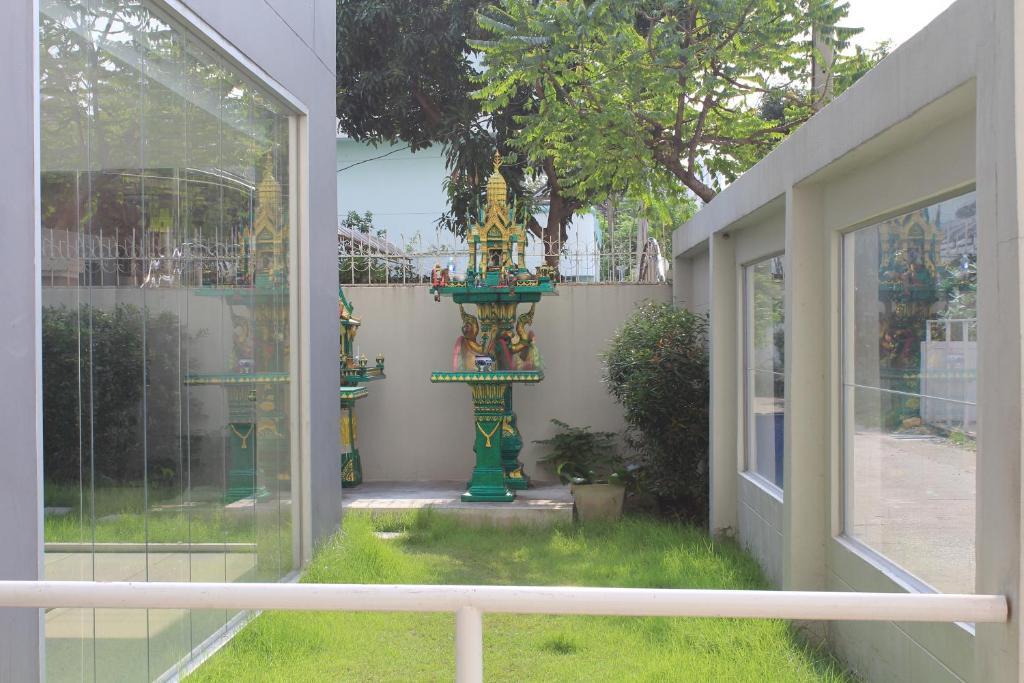 Utd Apartments Sukhumvit Ban Khlong Nang Li Exteriér fotografie